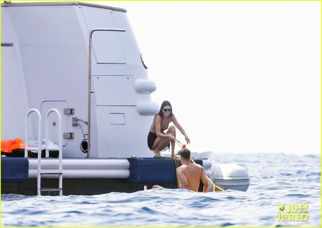 kendall jenner lounges on float in the water 18