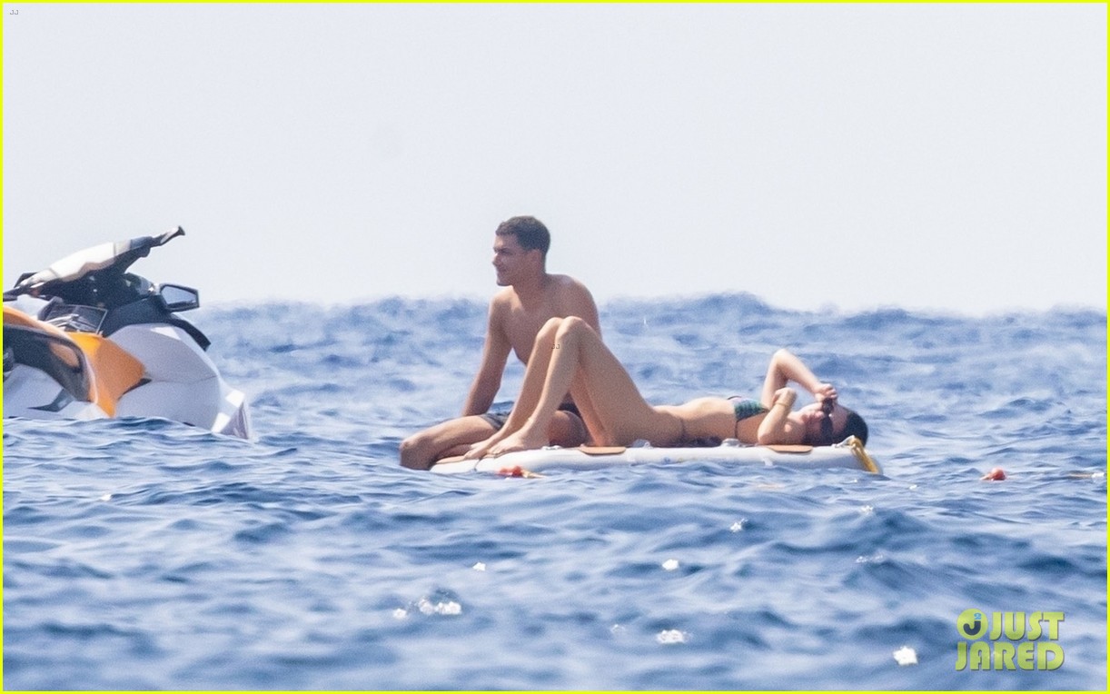 kendall jenner lounges on float in the water 27