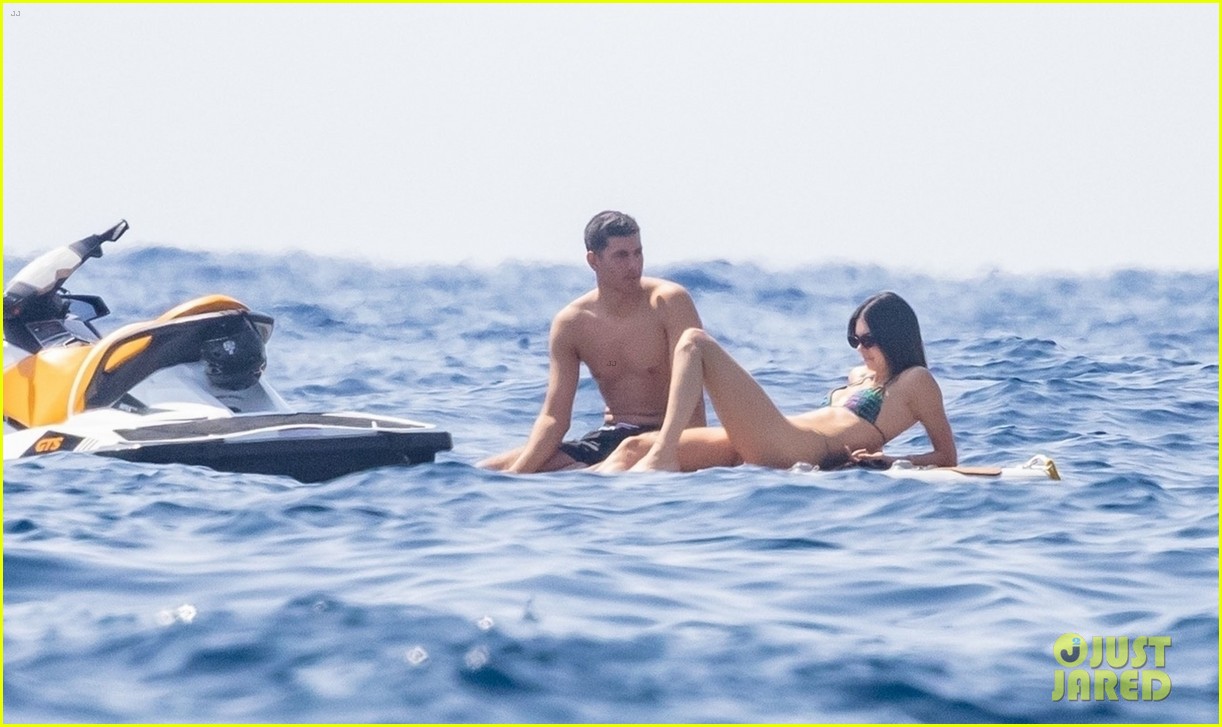 kendall jenner lounges on float in the water 28