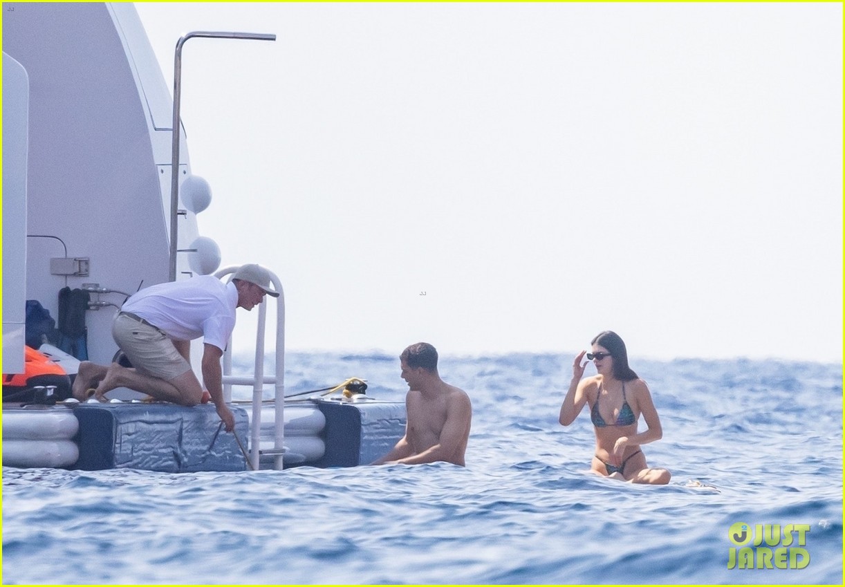 kendall jenner lounges on float in the water 29