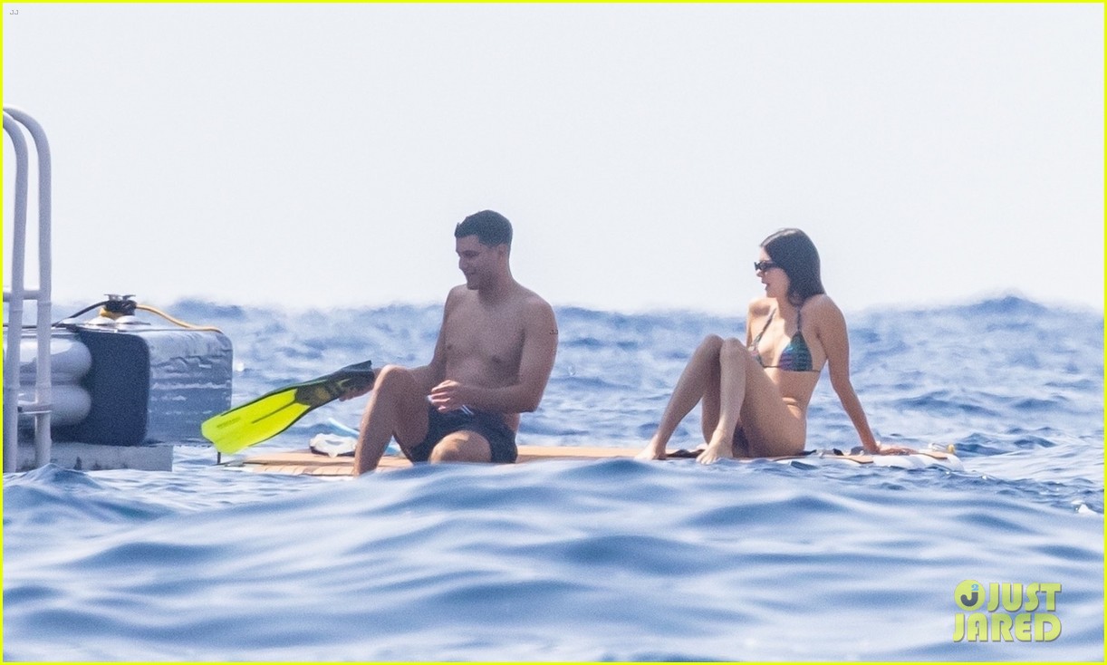 kendall jenner lounges on float in the water 30