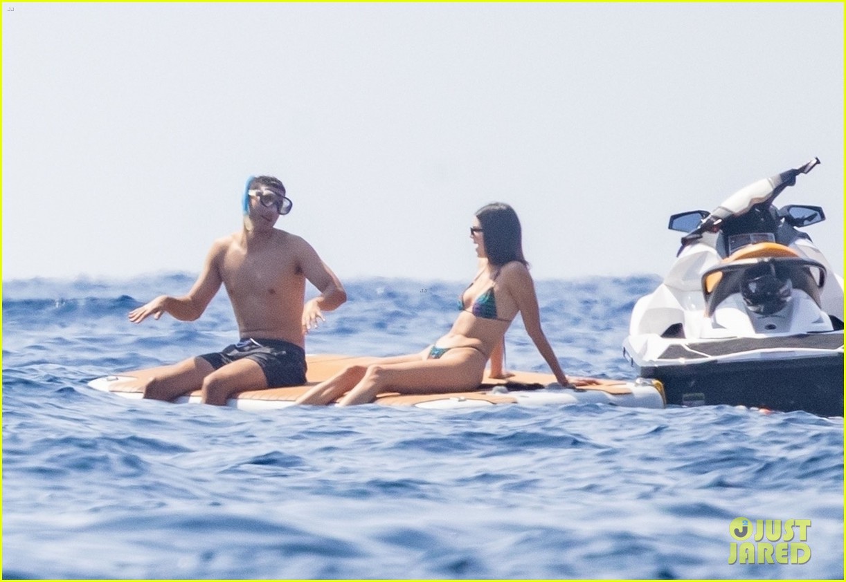 kendall jenner lounges on float in the water 34