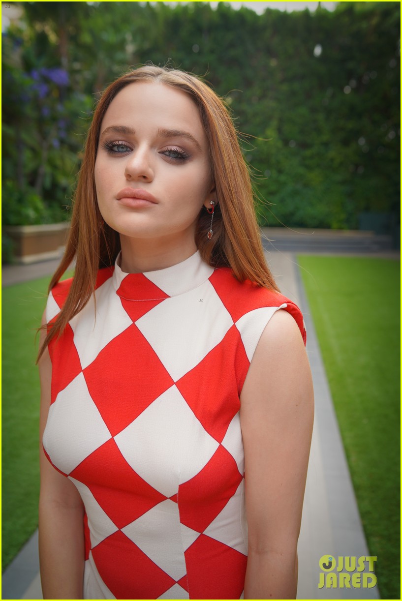 joey king cant believe its the end of the kissing booth 14