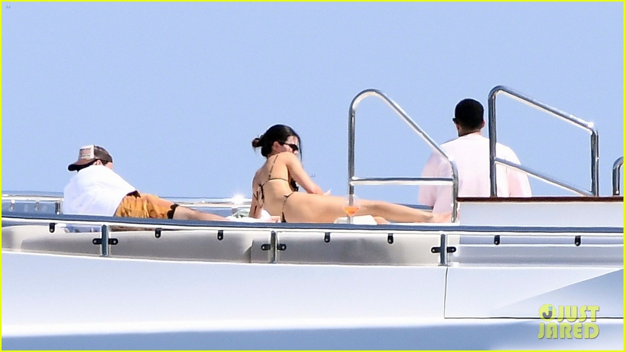 kendall jenner devin booker yacht day 27