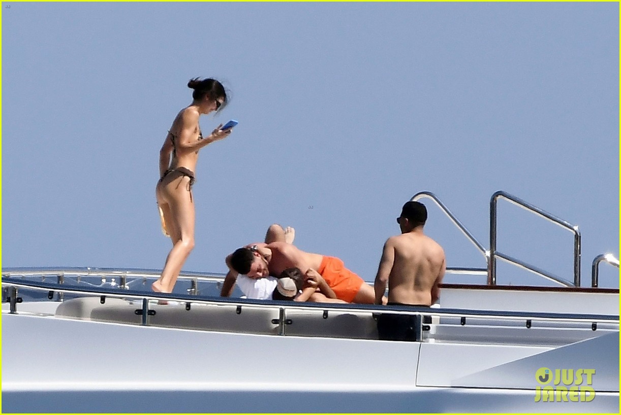 kendall jenner devin booker yacht day 31