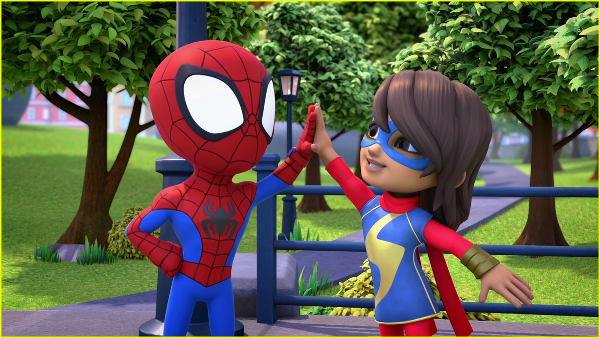 spidey and his amazing friends gets renewed for season two 07.