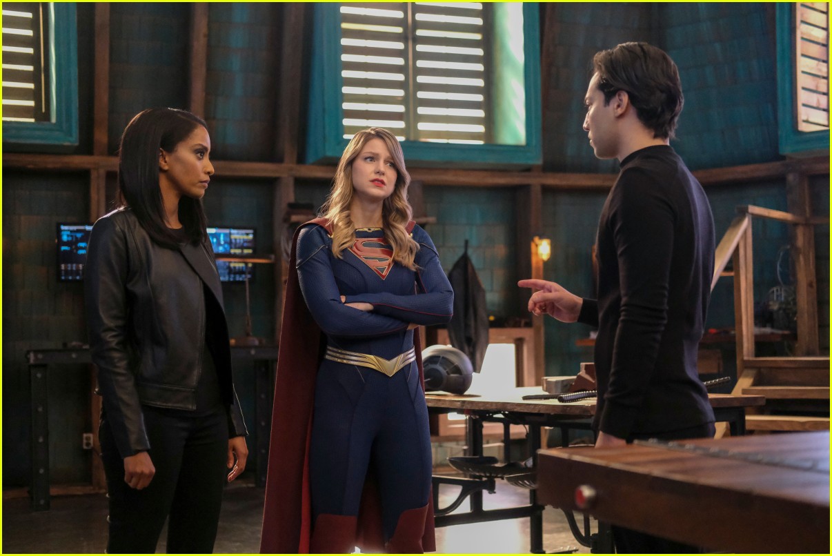 azie tesfai becomes the guardian on supergirl tonight makes history for arrowverse 19