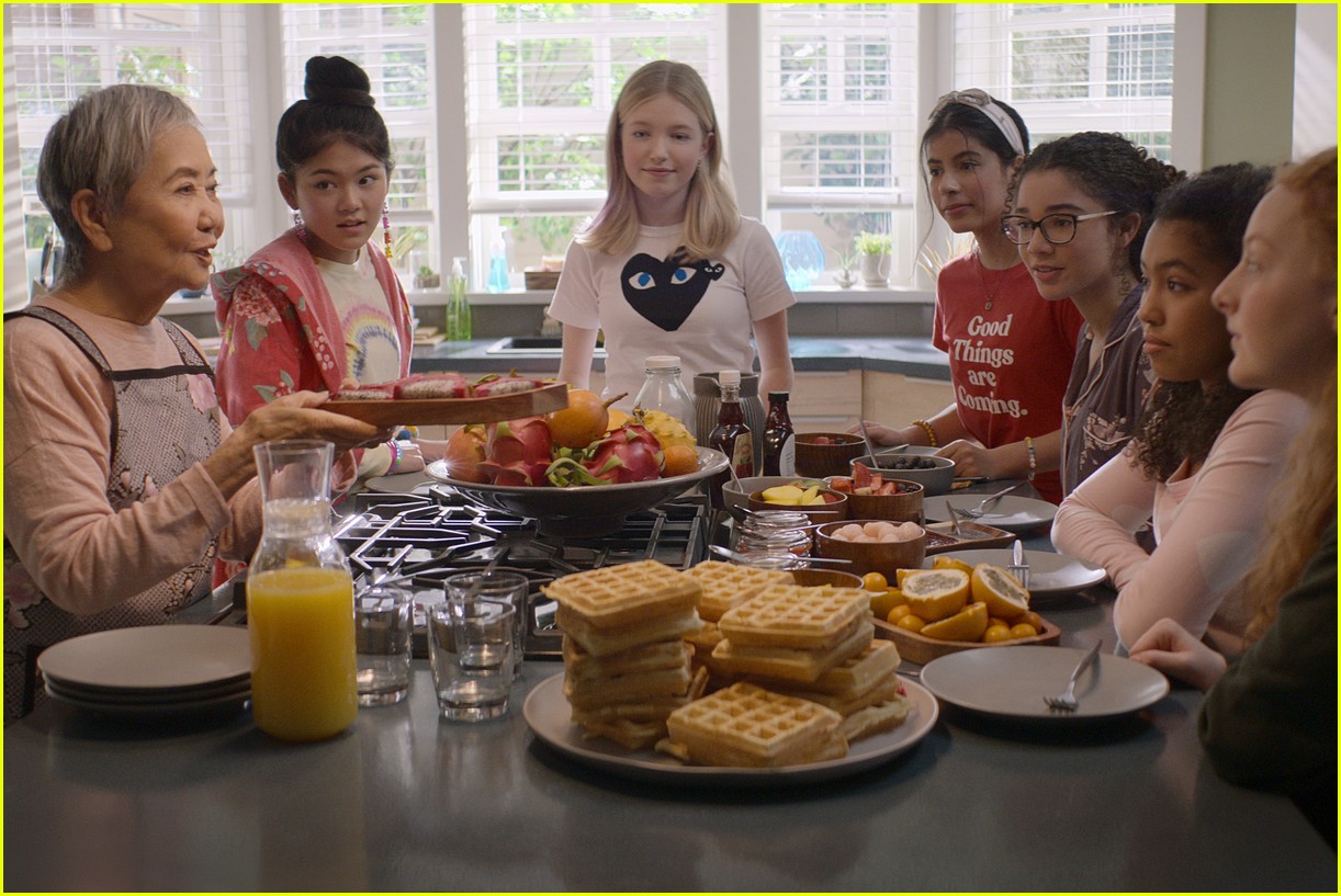 the baby sitters club season two gets new trailer watch now 08