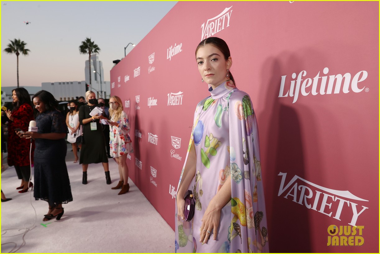 lorde honored by hunter schafer atpower of women event 15