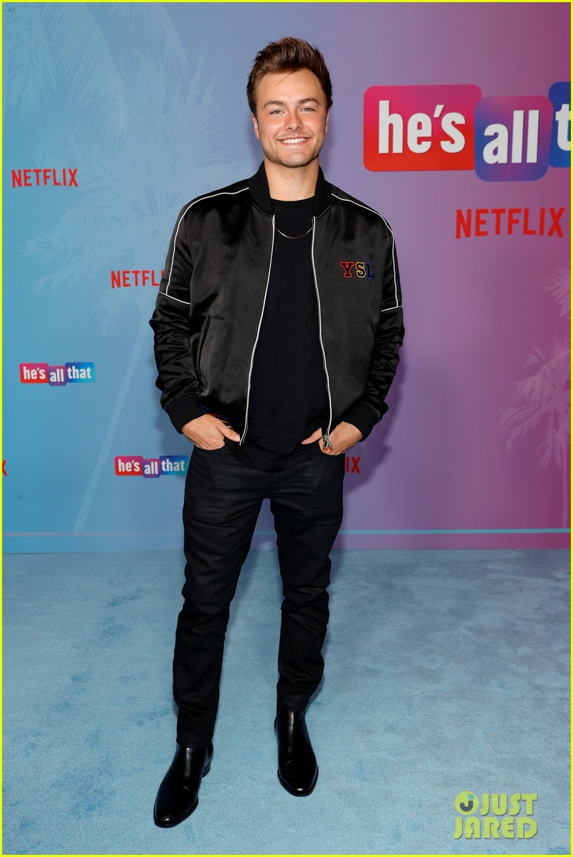 peyton meyer announces hes married and expecting 03