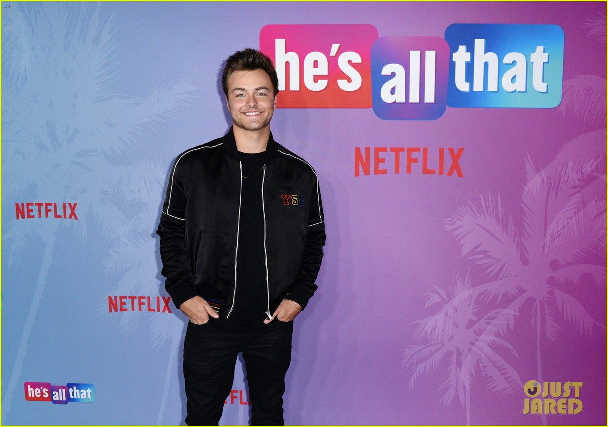 peyton meyer announces hes married and expecting 05