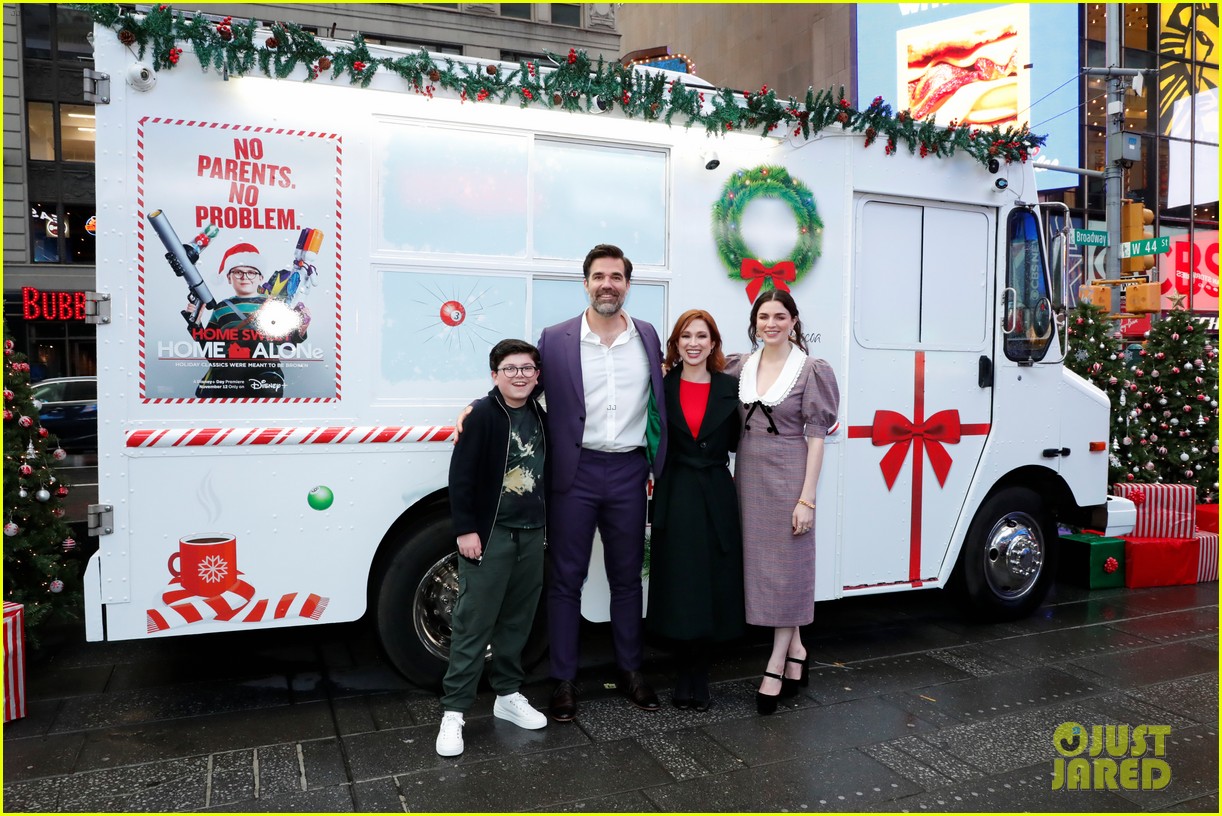 archie yates and home sweet home alone co stars hand out treats 03