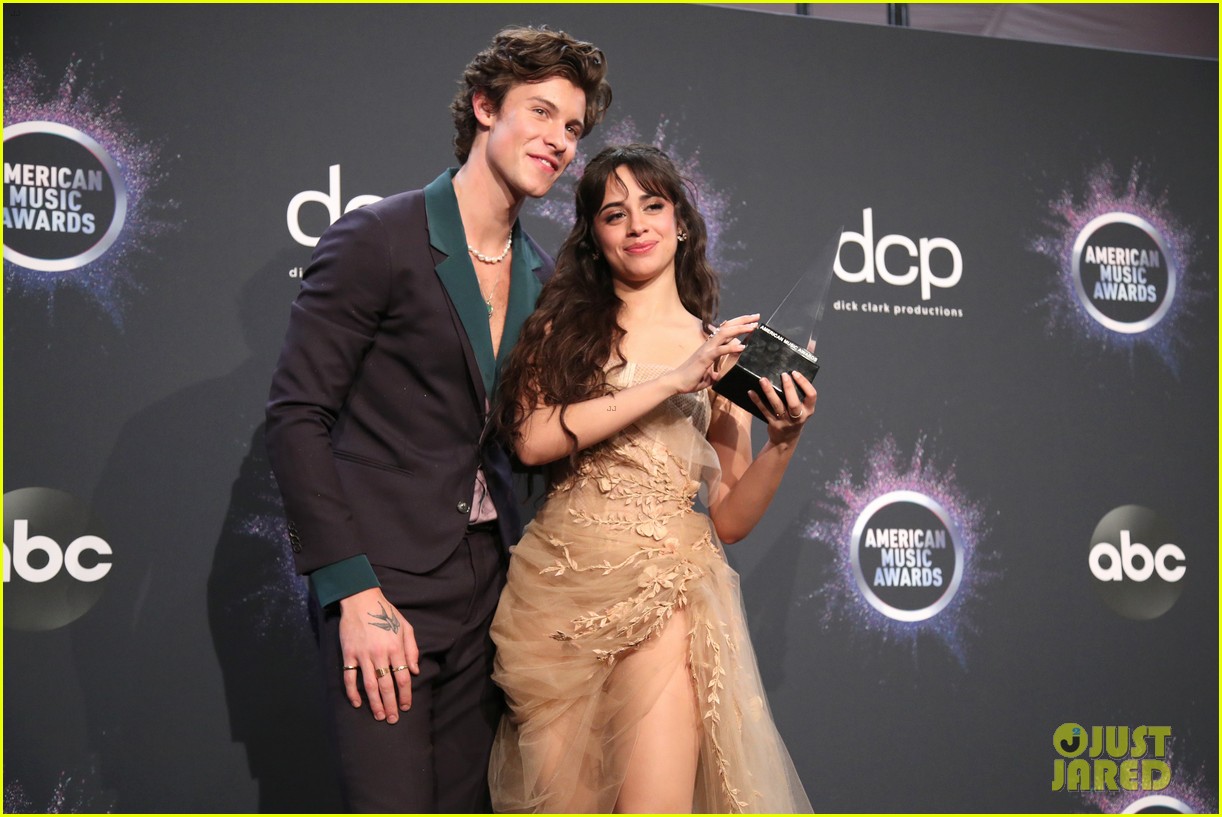 shawn mendes camila cabello have split up 22