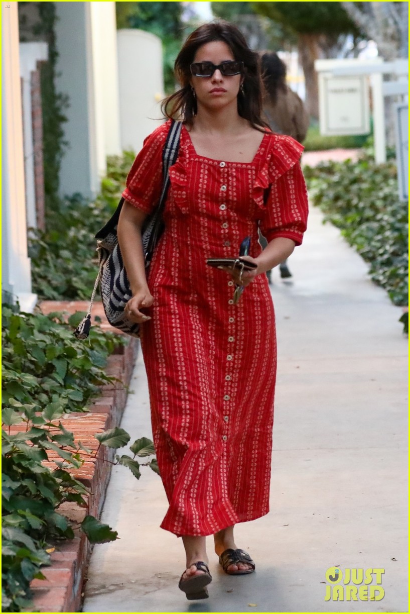 camila cabello shopping after split song assoc 08