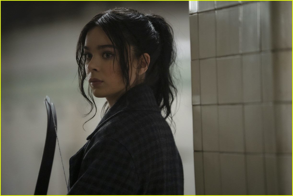hailee steinfeld was marvels first choice to play kate bishop in hawkeye 05.