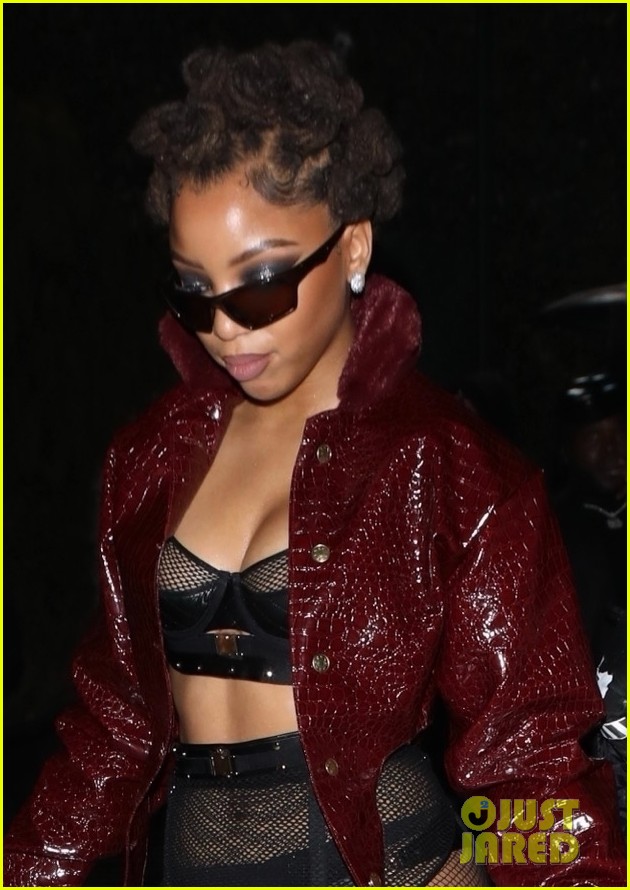 halle bailey dresses as janet jackson for halloween party with chloe 02