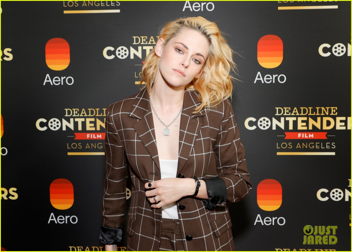 kristen stewart chats with andrew garfield at deadline contenders event 03