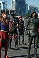 stephen amell sends his love to supergirl cast ahead of series finale 01
