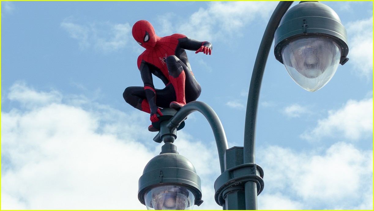 will tom holland be back as spider man after no way home 04