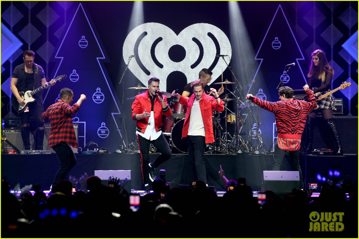 big time rush hit the stage for first show together in years at jingle ball 15