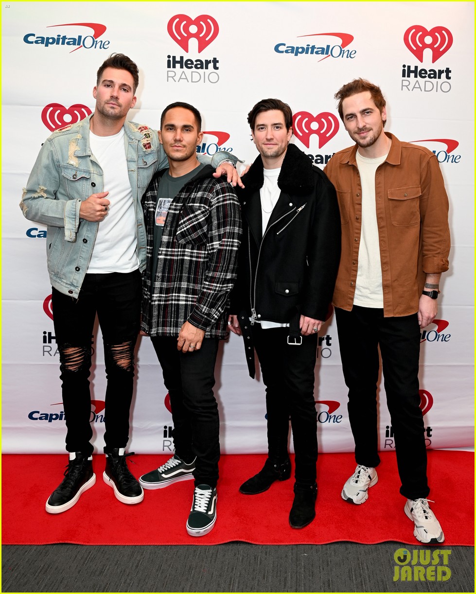big time rush hit the stage for first show together in years at jingle ball 23
