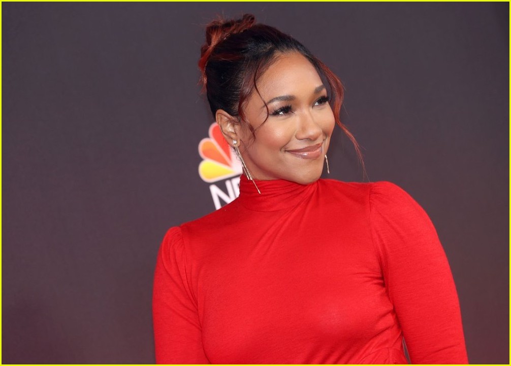 candice patton is lady in red at peoples choice awards 10