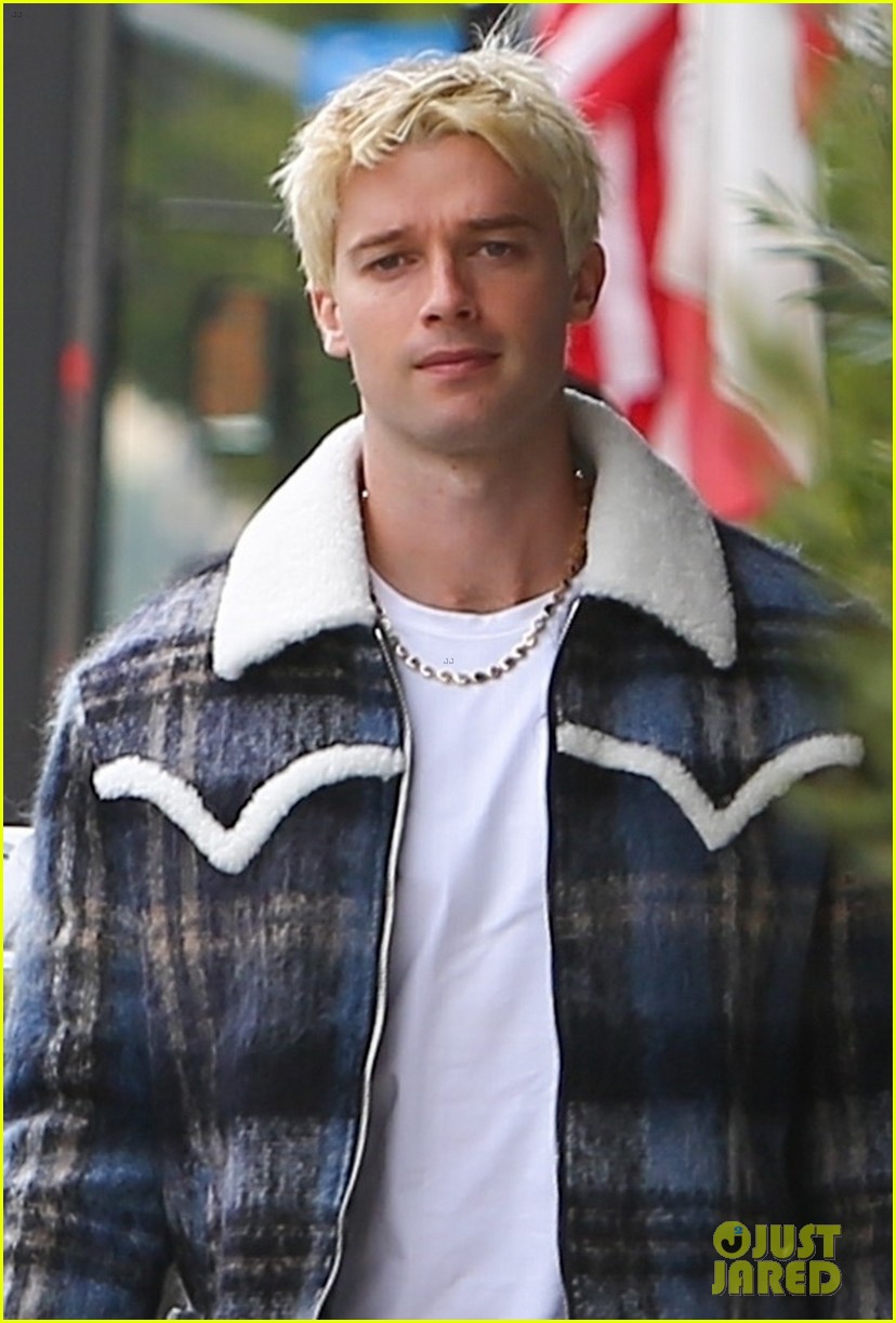 patrick schwarzenegger shows off platinum blonde hair while out in la 02