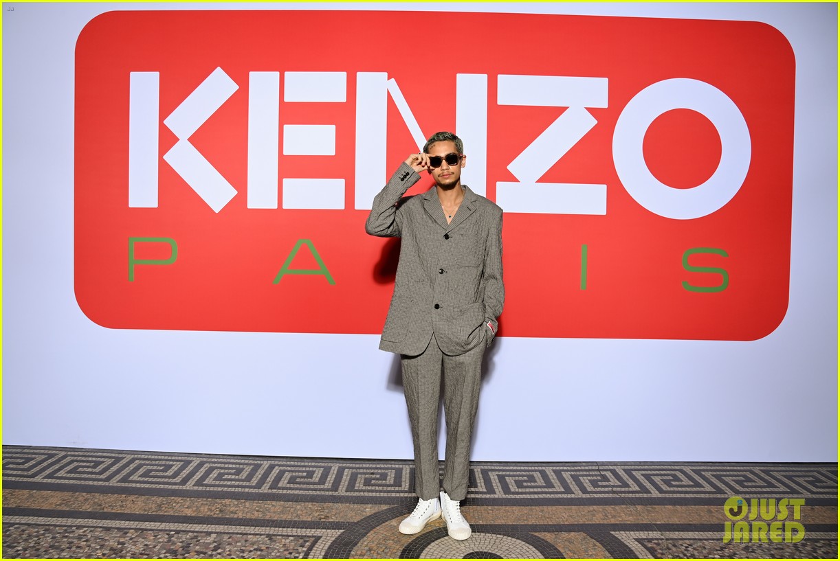 euphorias dominic fike avani gregg more attend kenzo fashion show 09