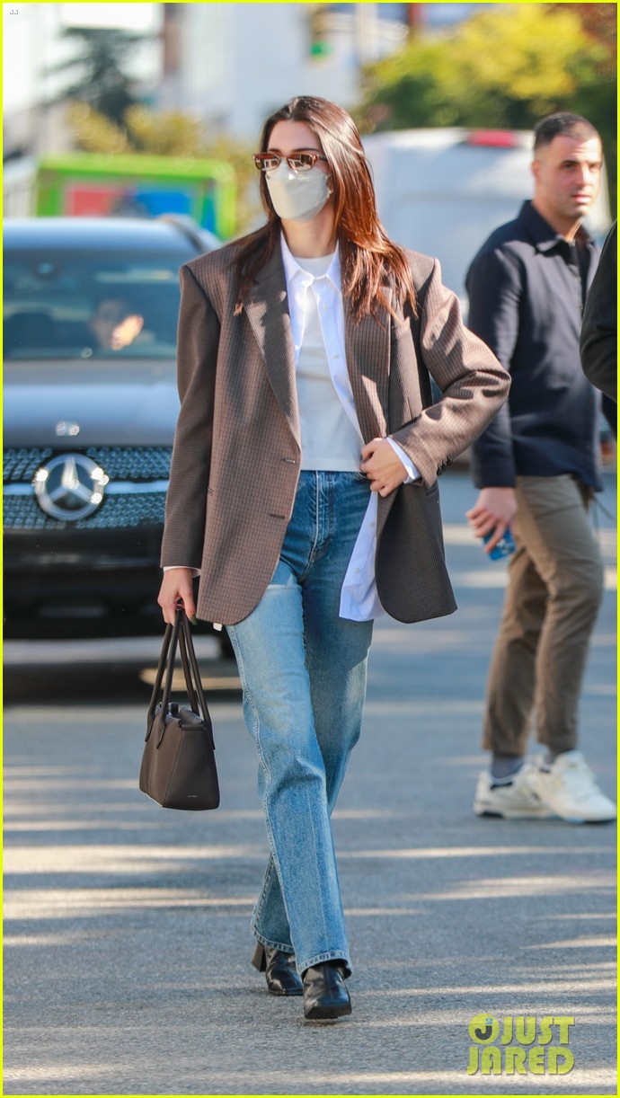 kendall jenner business chic films hulu show 24