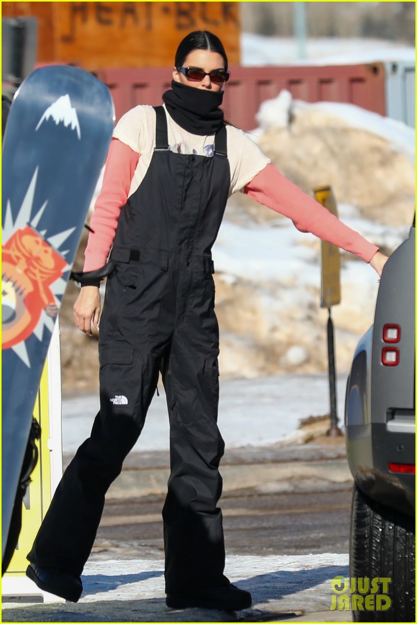 kendall jenner solo ski day 14