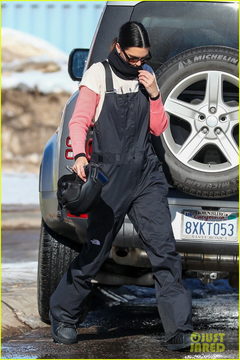 kendall jenner solo ski day 17
