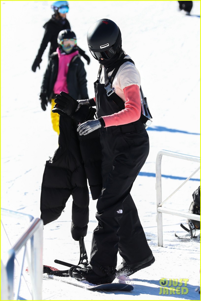 kendall jenner solo ski day 45