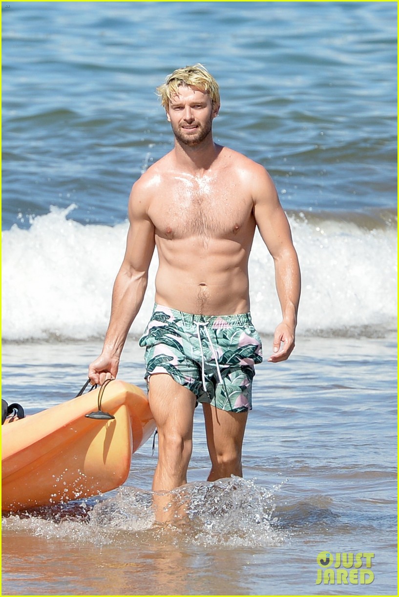 patrick schwarzenegger shows off fit physique in hawaii 07