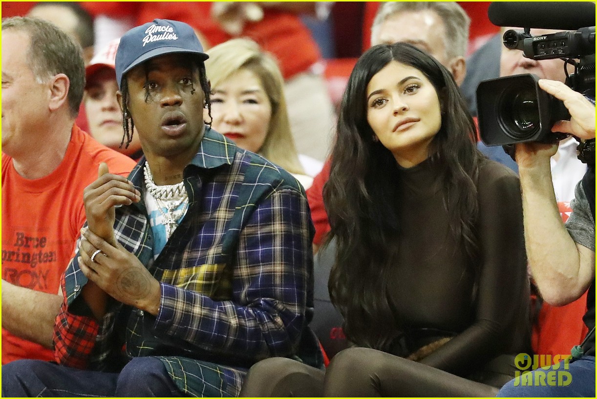 kylie jenner and travis scott welcome second child 15
