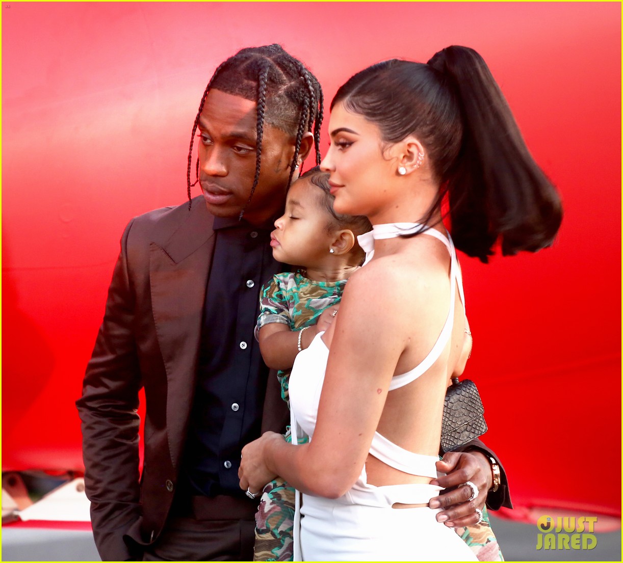 kylie jenner and travis scott welcome second child 27