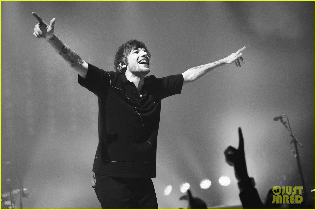 louis tomlinson performs to sold out crowd in nashville photos 14