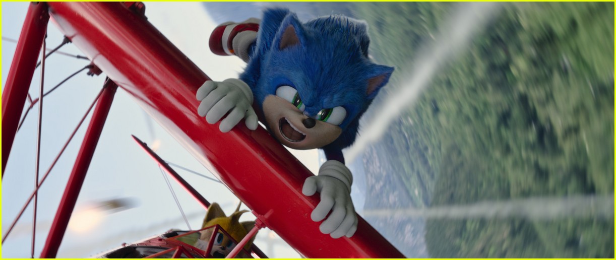 sonic the hedgehog 2 gets new big game spot watch the teaser 08