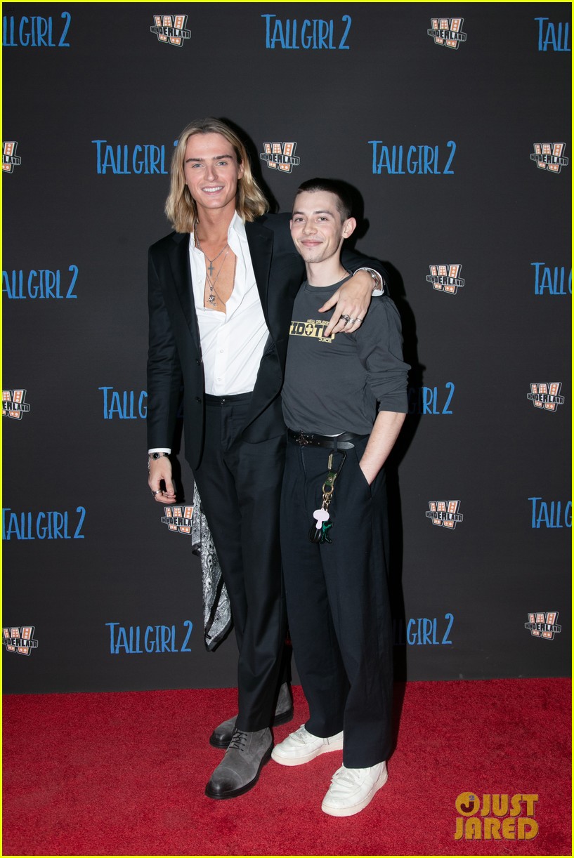 Griffin Gluck Shows Off Shaved Head at 'Tall Girl 2′ Screening With Ava  Michelle & More!  Angela Kinsey, Anjelika Washington, Ava Michelle, Bryan  Pearn, clara Wilsey, Griffin Gluck, Jan Luis Castellanos