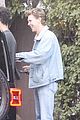 austin butler hugs a friend while meeting up in la 09