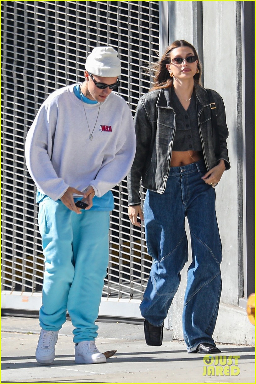 hailey bieber steps out with justin bieber after recent hospitalization 04