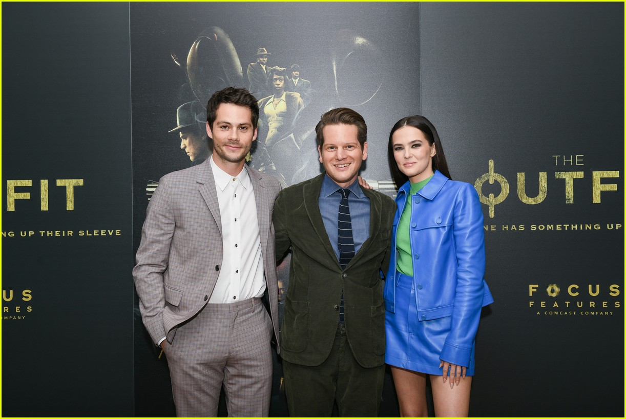 dylan obrien zoey deutch attend the outfit screening nyc 03