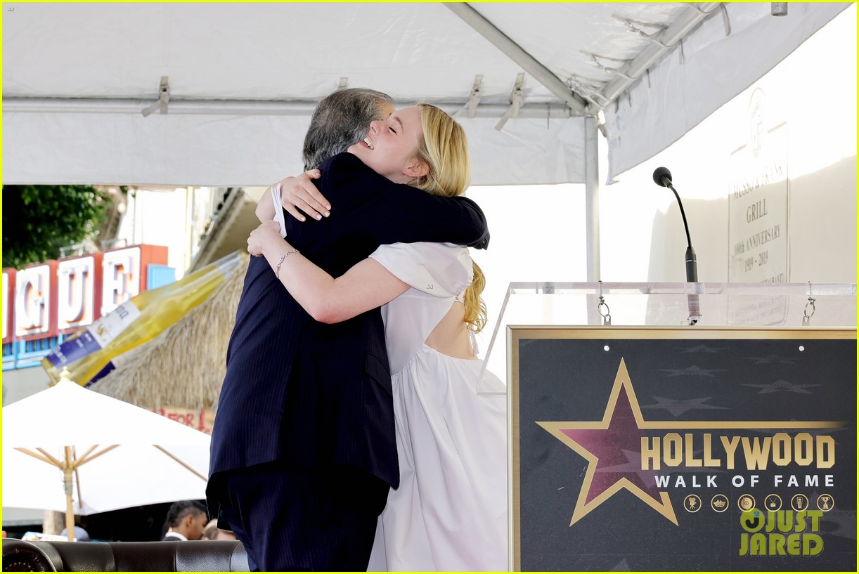 elle fanning helps honor francis ford coppola at walk of fame ceremony 04