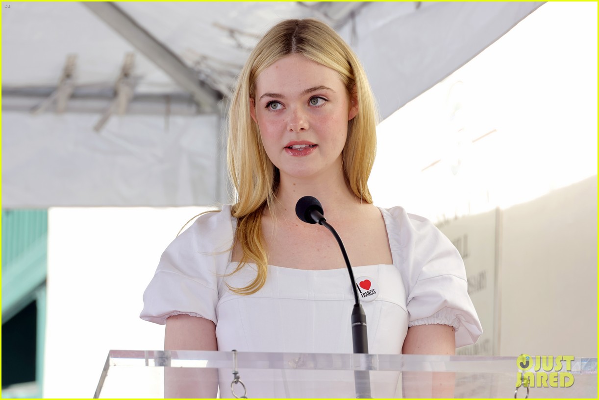 elle fanning helps honor francis ford coppola at walk of fame ceremony 09