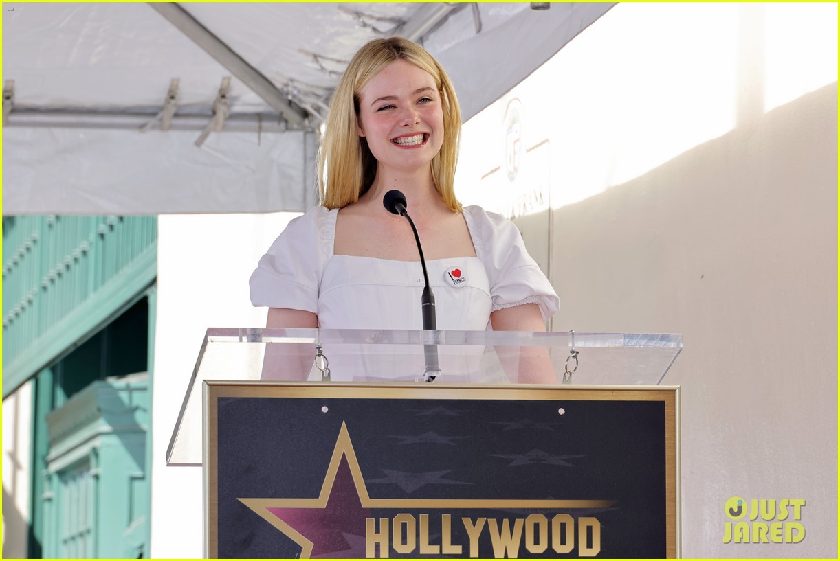 elle fanning helps honor francis ford coppola at walk of fame ceremony 10