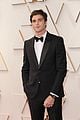 shawn mendes jacob elordi keep it classic at the oscars 2022 07