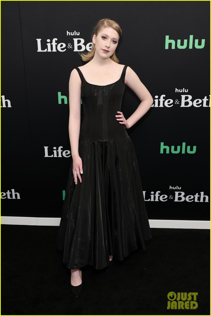 violet young grace power premiere new series life and beth 05