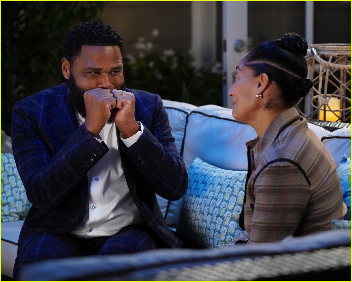 blackish cast thank fans for support ahead of series finale 16