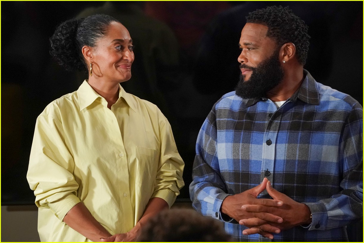 blackish cast thank fans for support ahead of series finale 17
