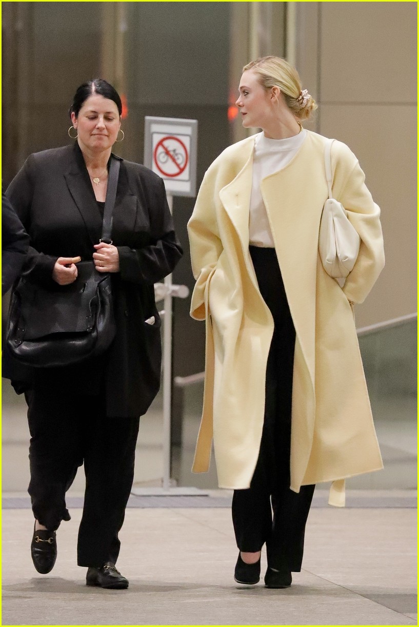 elle fanning grabs dinner with lucy liu in nyc 07