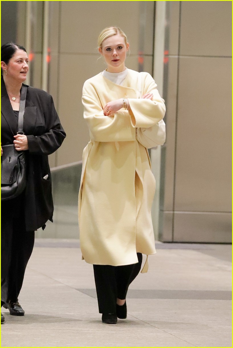 elle fanning grabs dinner with lucy liu in nyc 21